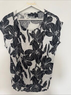 Tahari Black & White Floral Scoop Linen Top
